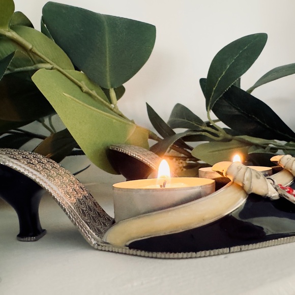 PartyLite 2 Shoe Tealight Holder Enamel Cast Metal Austrian Crystal 5.5"Wx1.5" - Picture 6 of 11